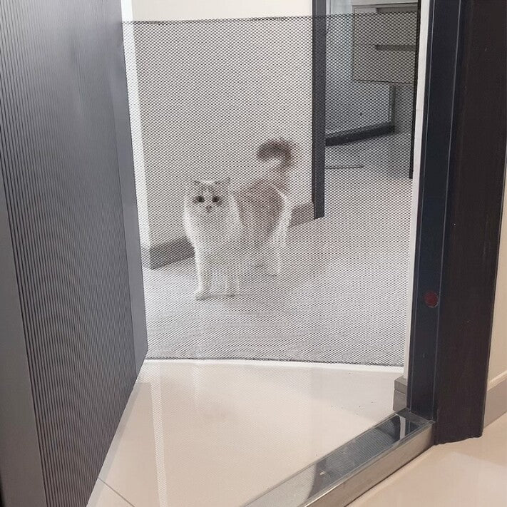 Retractable Pet Dog Gate Safety Guard Folding Baby Toddler Stair Gates Isolation